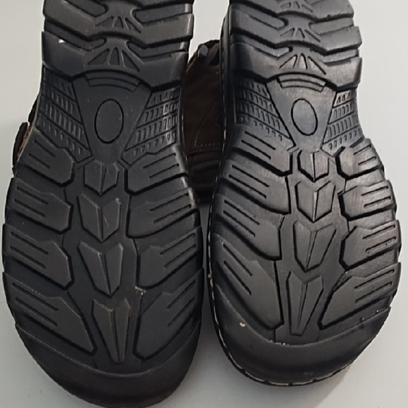 Brown Sandals with Adjustable 3 Velcro Straps - Picture 7 of 13